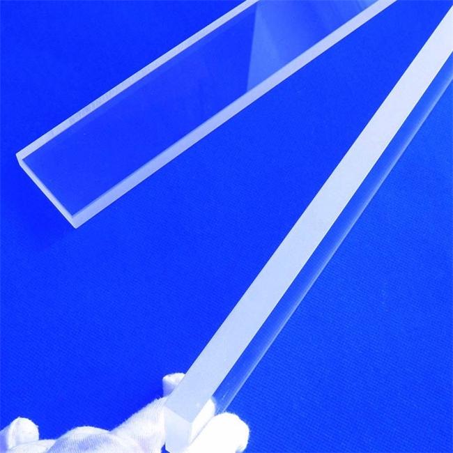 Cutting transparent rectangular quartz plate manufacturer Cutting transparent rectangular quartz plate manufacturer