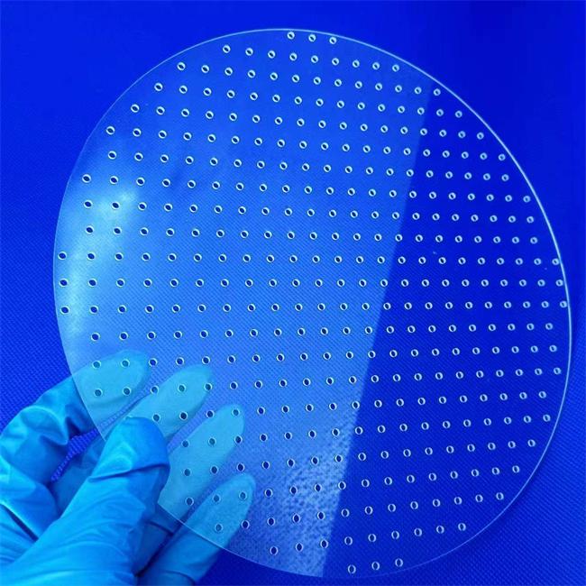 High purity perforated optical quartz plate supplier High purity perforated optical quartz plate supplier