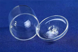 Transparente Tiegel aus Quarzglas, maßgeschneidert für das Labor