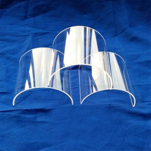 Plaque de silice fondue transparente pour l'optique 