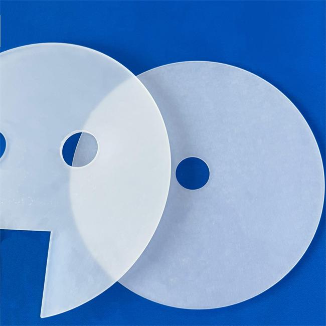 Manufacturer of opaque circular frosted perforated quartz plate Manufacturer of opaque circular frosted perforated quartz plate