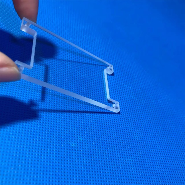 Laboratory Laser Perforated Transparent Quartz Glass Plate Laboratory Laser Perforated Transparent Quartz Glass Plate