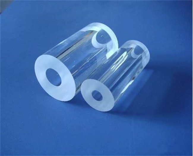 Are quartz tubes and glass tubes the same