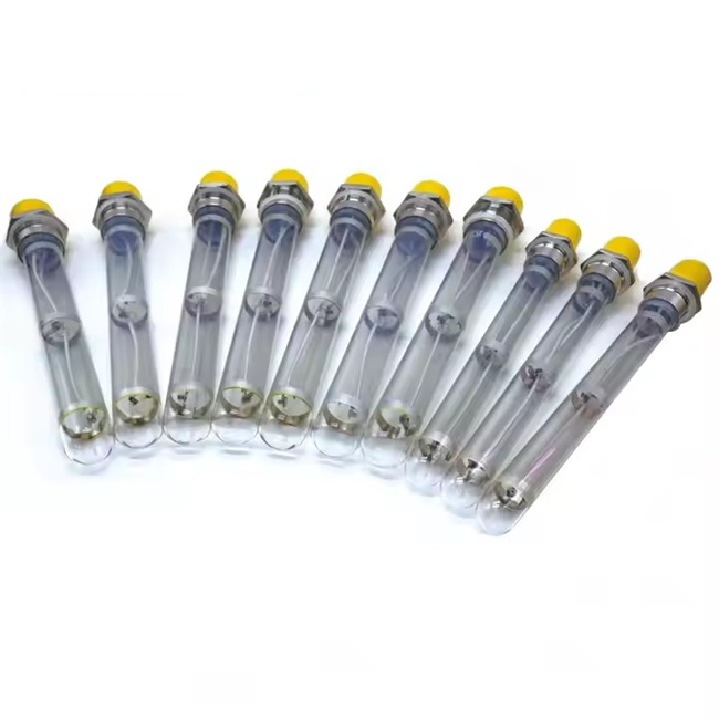 What are the differences between quartz glass and ordinary glass in the heater