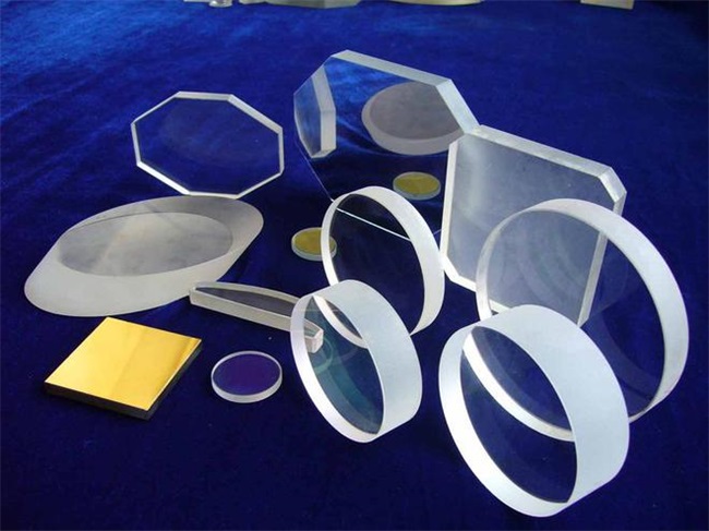 Leistung von Quarzglas