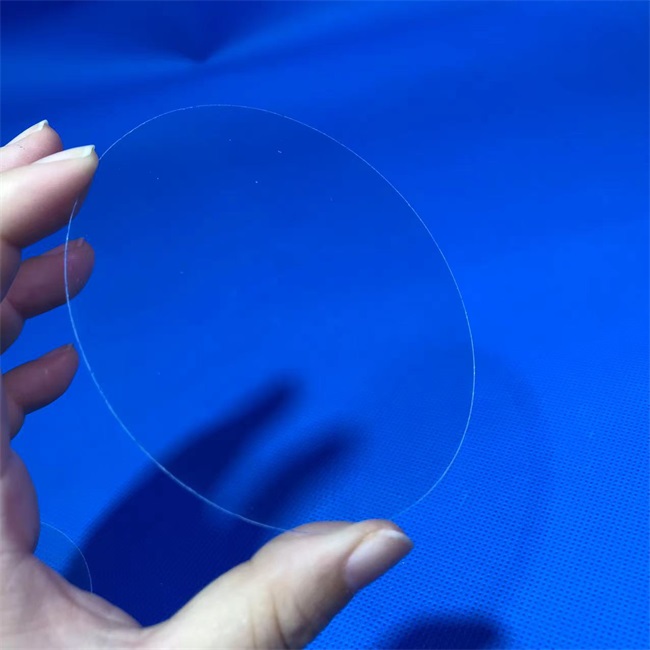 Ultra-thin transparent round quartz glass plate