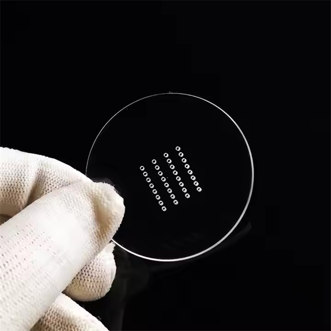 Plaques de verre de quartz transparent de forage de 0,2 mm