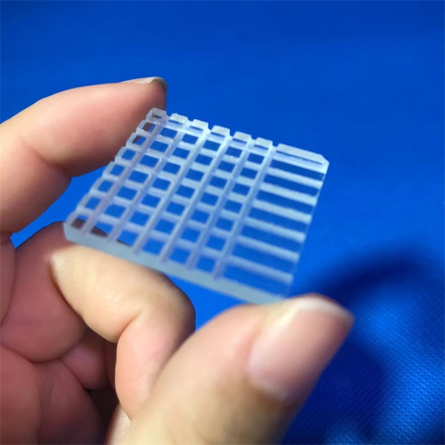 High Precision Slotted Quartz Glass Plate