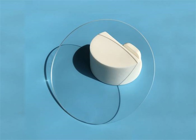 What are the classifications of optical quartz sheets