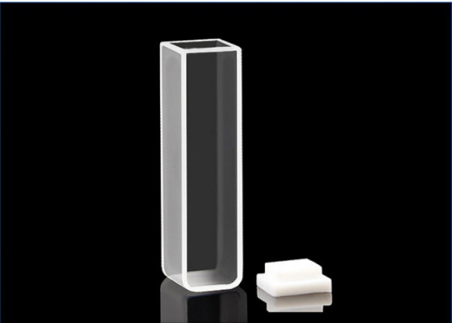 Laboratory quartz cuvette