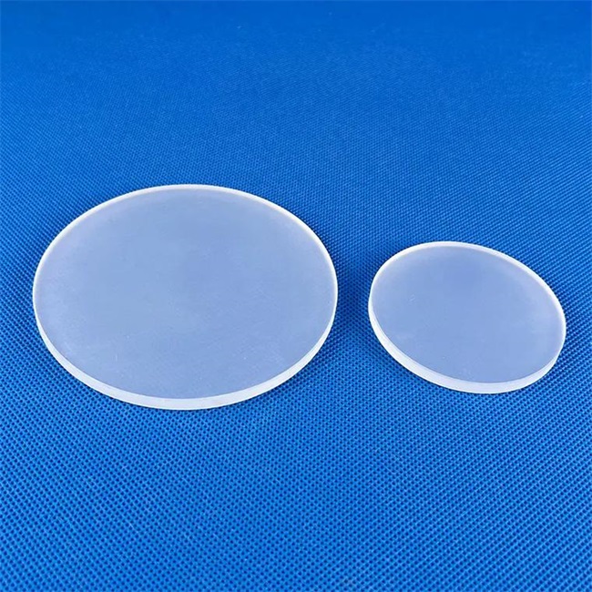 Quartz glass - stability to solvents