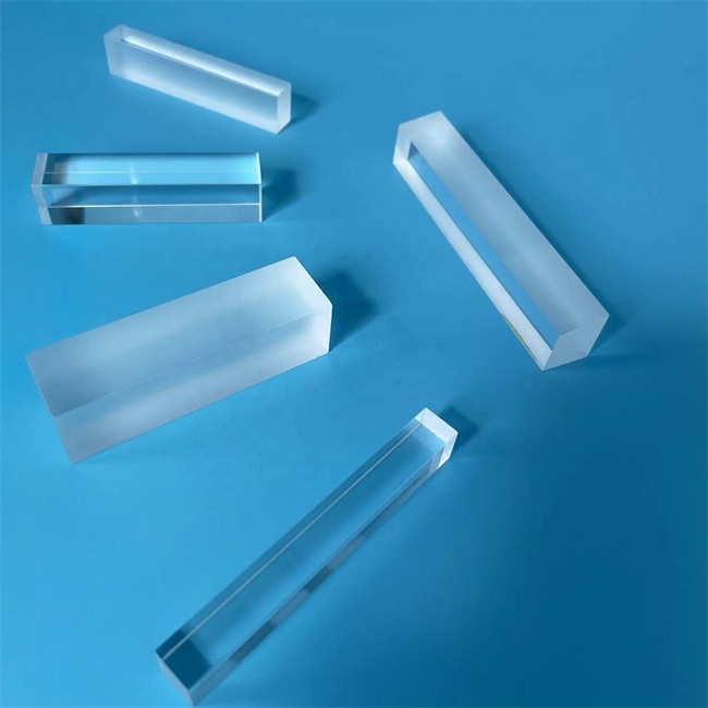 40-600 mm Transparent Rectangulaire Irrégulier Fused Silica Block-1