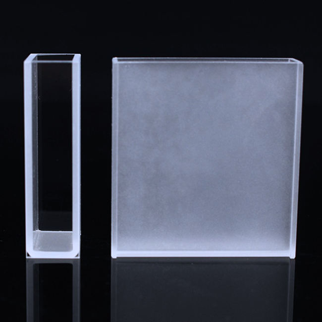 Supplier of 0.3-20ml quartz cuvette