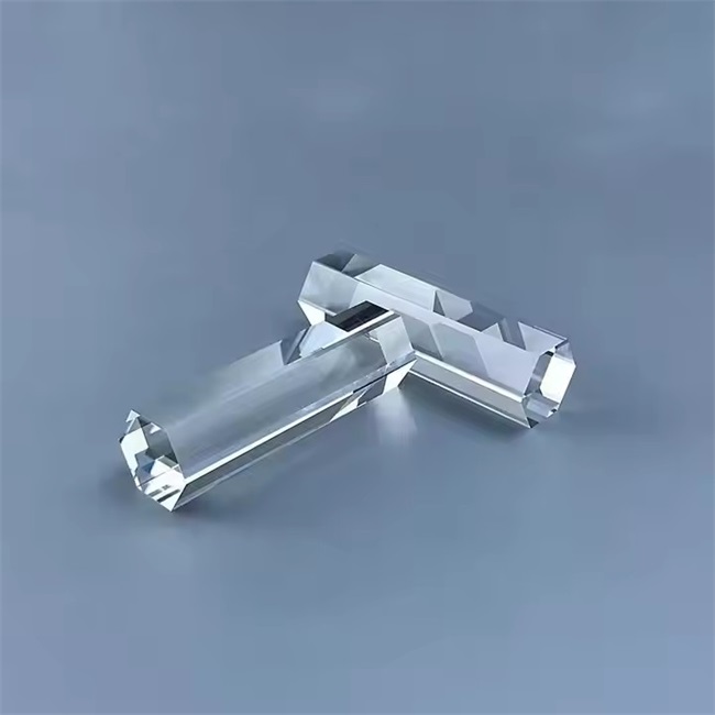 Small caliber transparent quartz glass rods