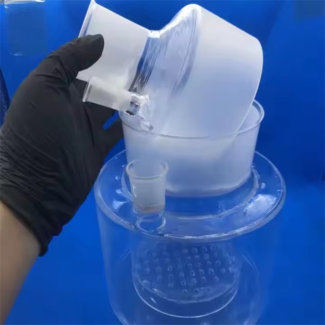 Laboratory corrosion resistant quartz crucible