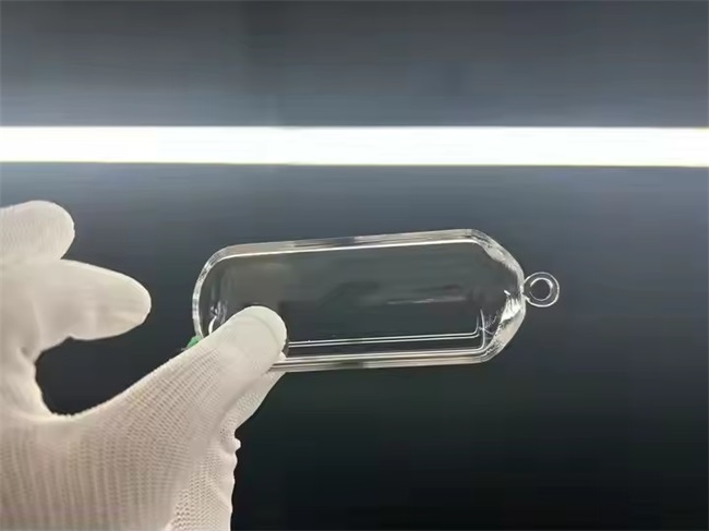 Polished transparent fused silica boats
