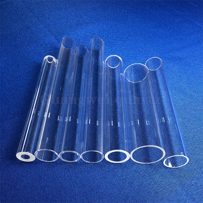 Large diameter quartz tube for lighting field