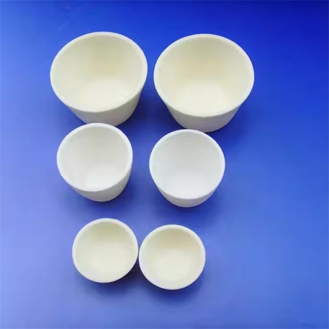 Thermal conductivity of quartz crucible
