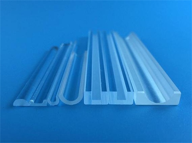 What are the performance advantages of quartz rod