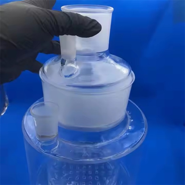Laboratory chemical analysis experiment quartz crucible