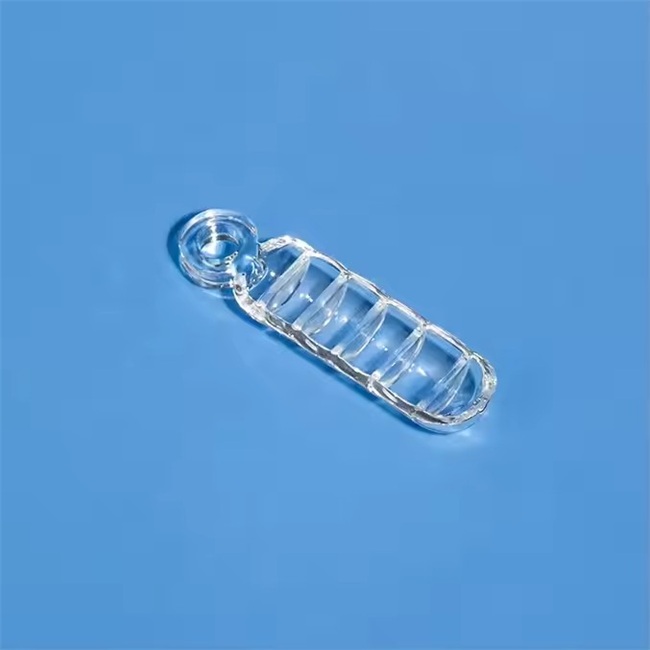 Fabricant de bateaux en quartz transparent à petite taille
