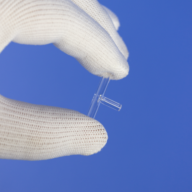 Transparent T-shaped quartz tube supplier