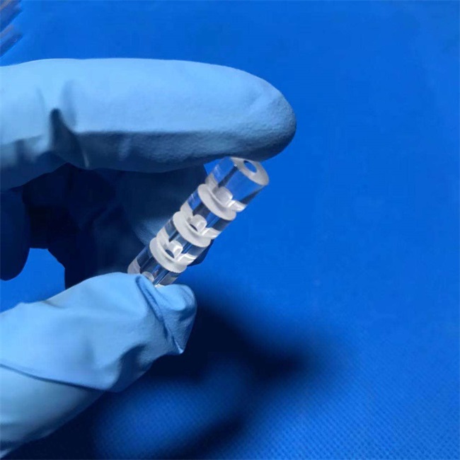 High precision slotted quartz rod with round holes