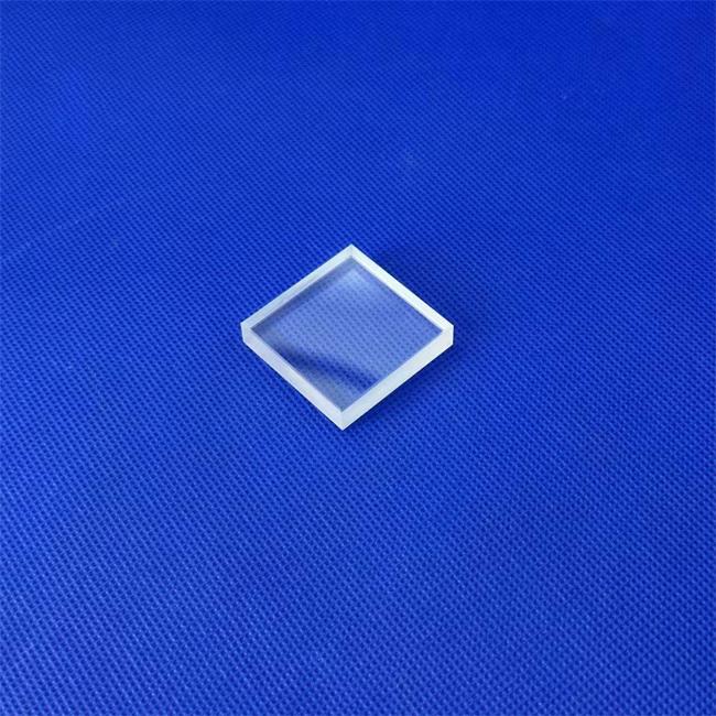 Cutting square thin quartz plate