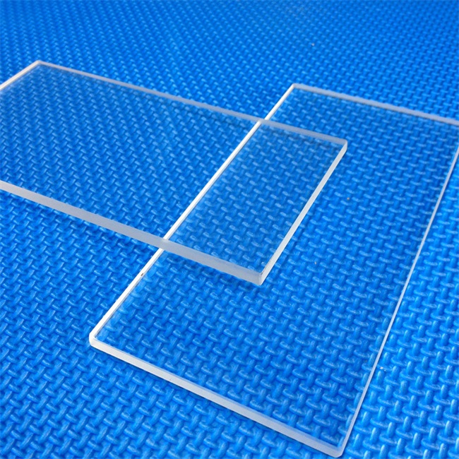 Comparison of Characteristics between Quartz Glass and Ordinary Glass