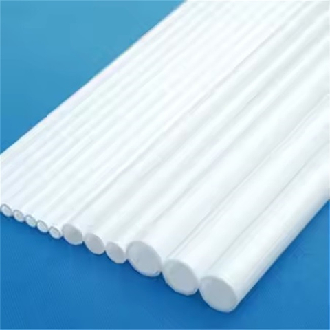 Tube en verre de silice fusionné blanc opaque