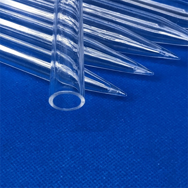 What are the applications of quartz tubes in laboratories