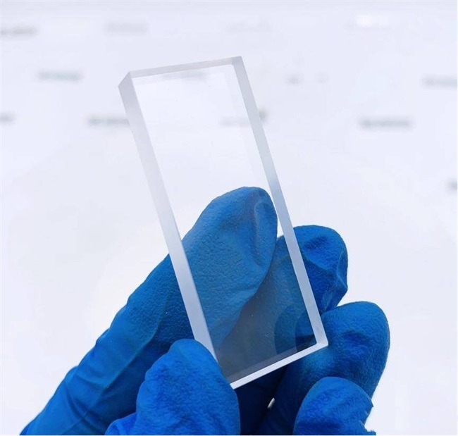 Quartz glass vs crystallization