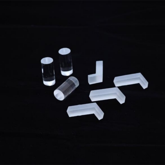 Short transparent quartz glass rod
