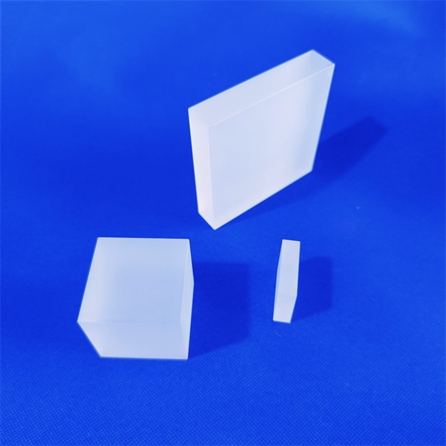 High-purity high-temperature resistant quartz ingots.jpg